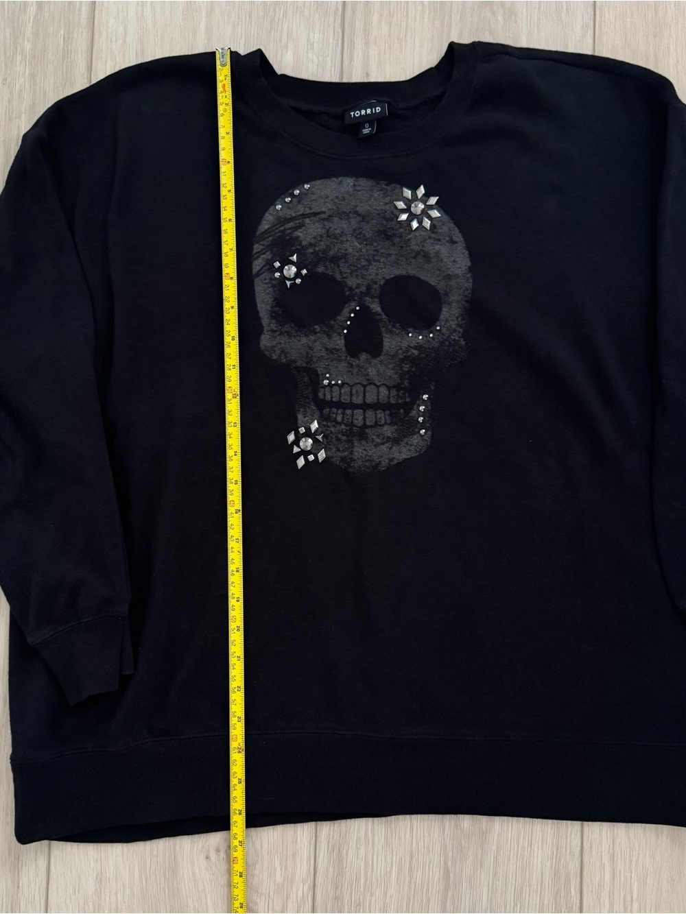 Torrid women’s black skull Halloween spooky sweatshirt size 0 / US 12/Large - Picture 4 of 7